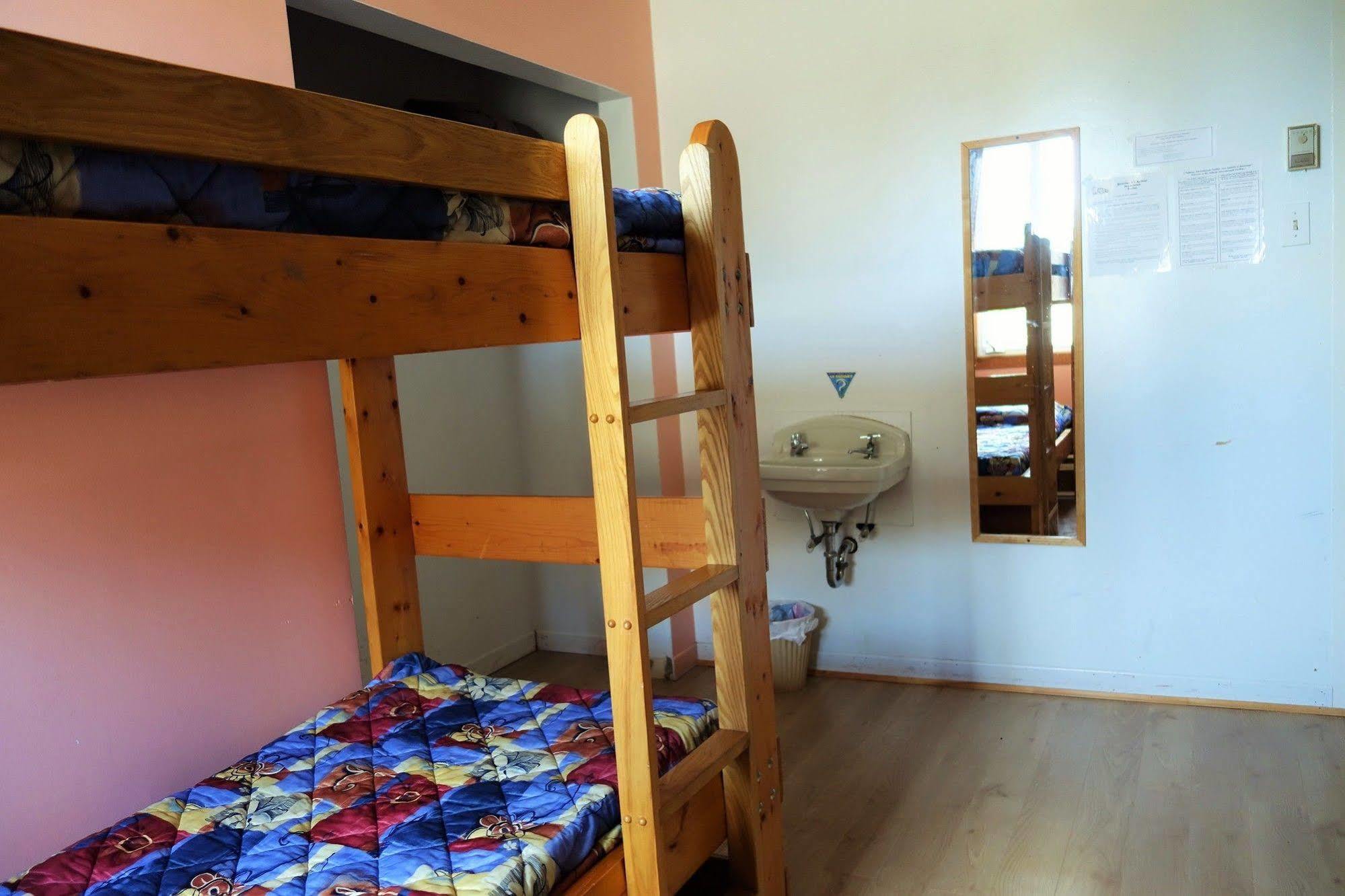 Le Carabobo Auberge Forillon Gaspé Dış mekan fotoğraf